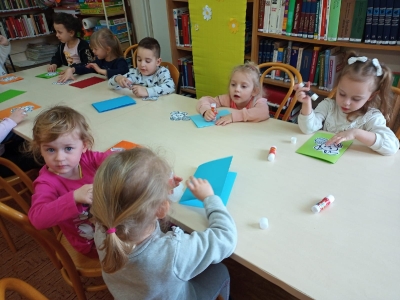 Zajęcia w bibliotece 3 i 4 latków - Kartka Wielkanocna_4